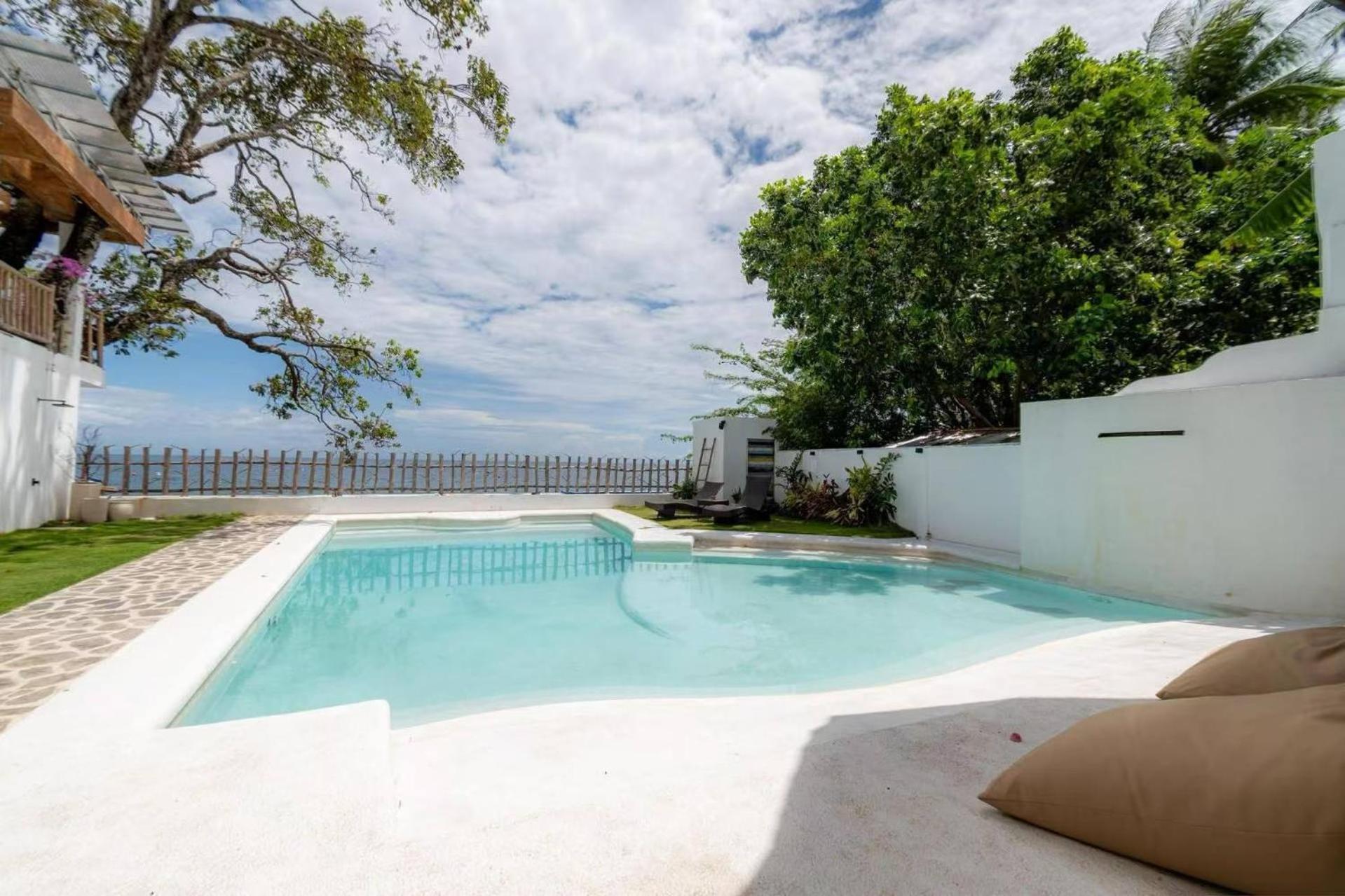 E-Fun Dive Resort Dauin Buitenkant foto